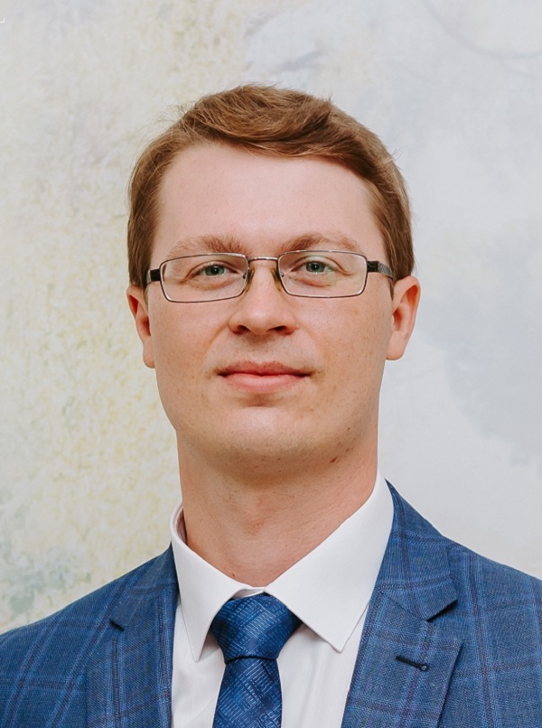 Рощупкин Алексей Юрьевич.
