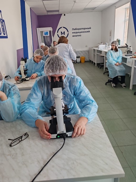 Экскурсия в «Елецкий медицинский колледж имени Героя Советского Союза Ксении Семёновны Константиновой».